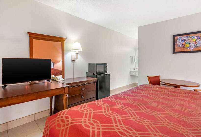 فندق Econo Lodge North