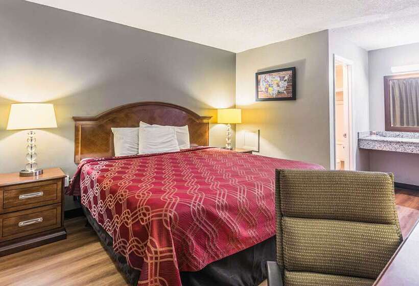 فندق Econo Lodge North