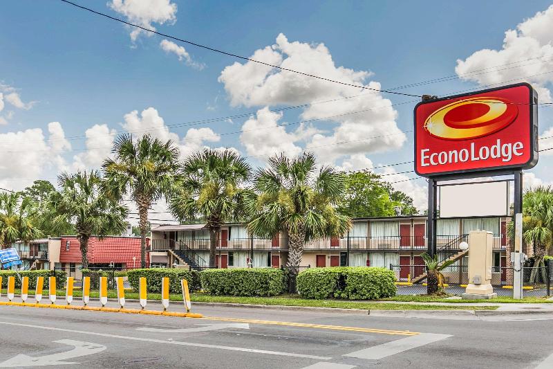 فندق Econo Lodge North