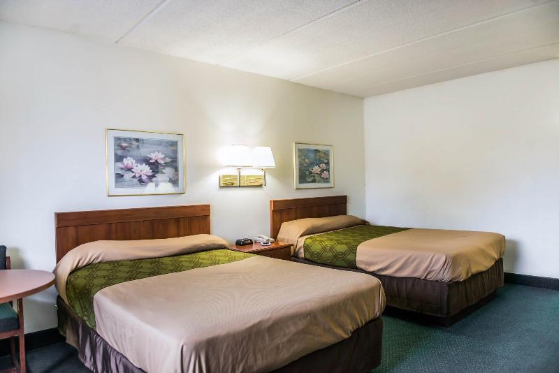 فندق Econo Lodge North
