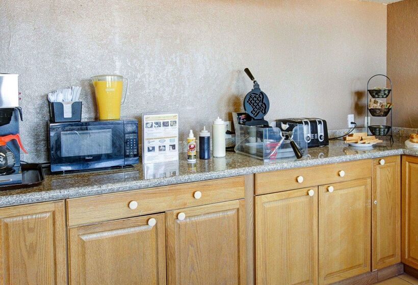 فندق Econo Lodge Temple