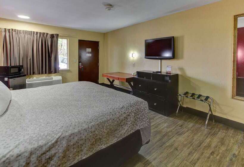 Отель Econo Lodge Town Center
