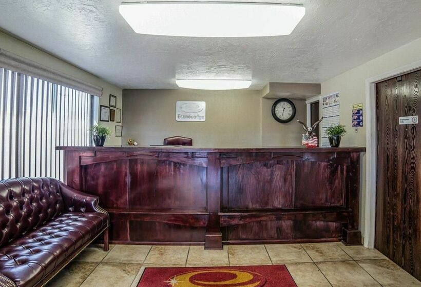 فندق Econo Lodge Downtown