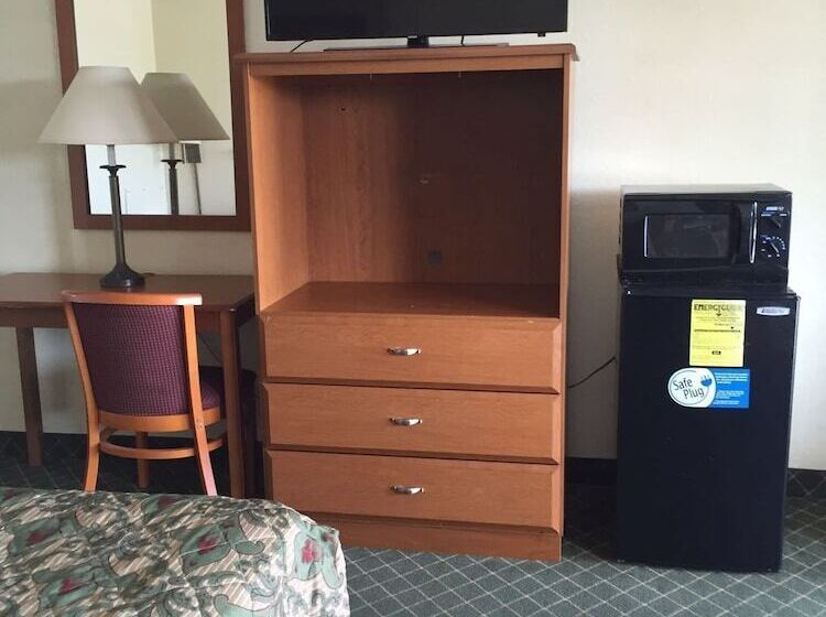 فندق Economy Inn