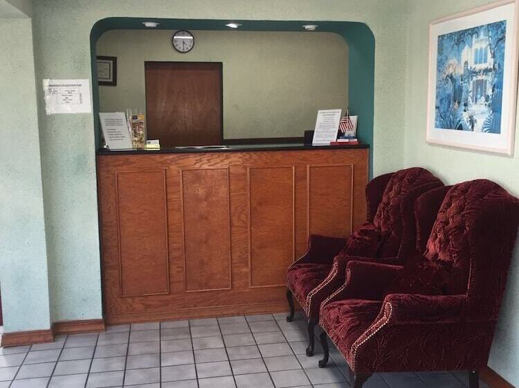 فندق Economy Inn