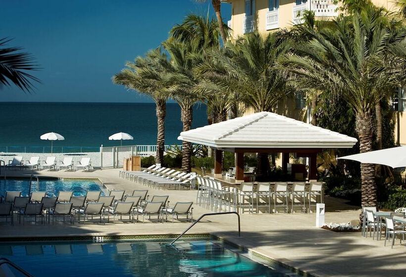 فندق Edgewater Beach