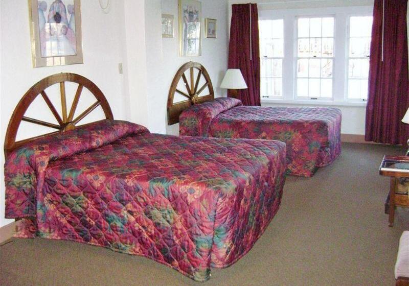 בית מלון כפרי El Rancho