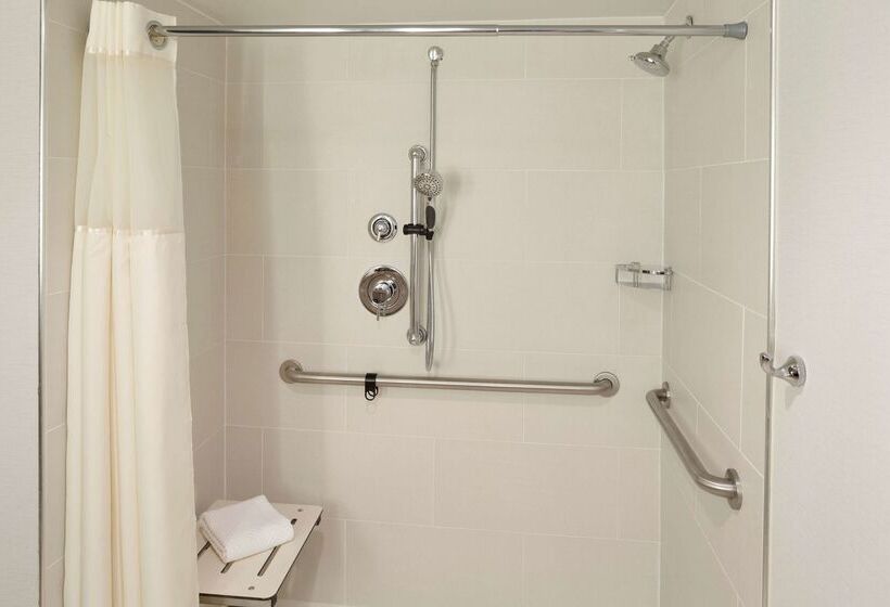 בית מלון כפרי Embassy Suites By Hilton Columbus