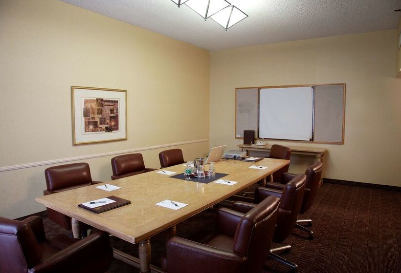 فندق Embassy Suites By Hilton Anaheim North