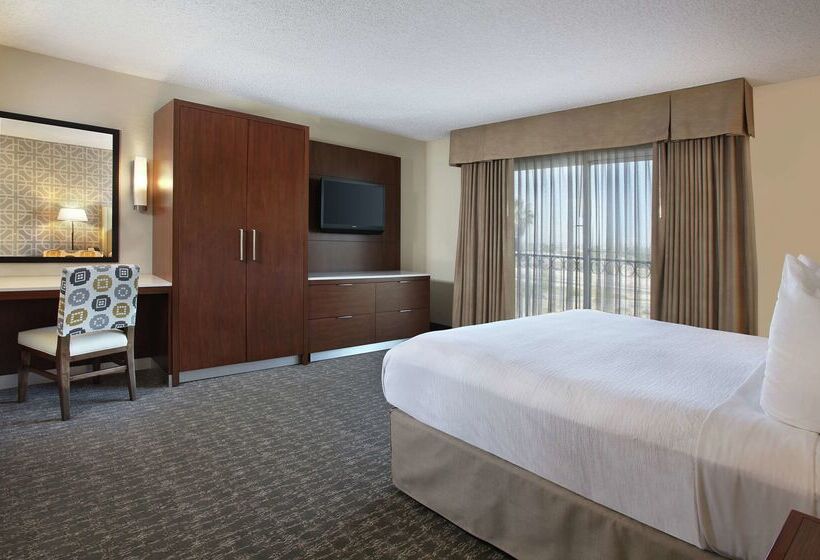 فندق Embassy Suites By Hilton Anaheim North