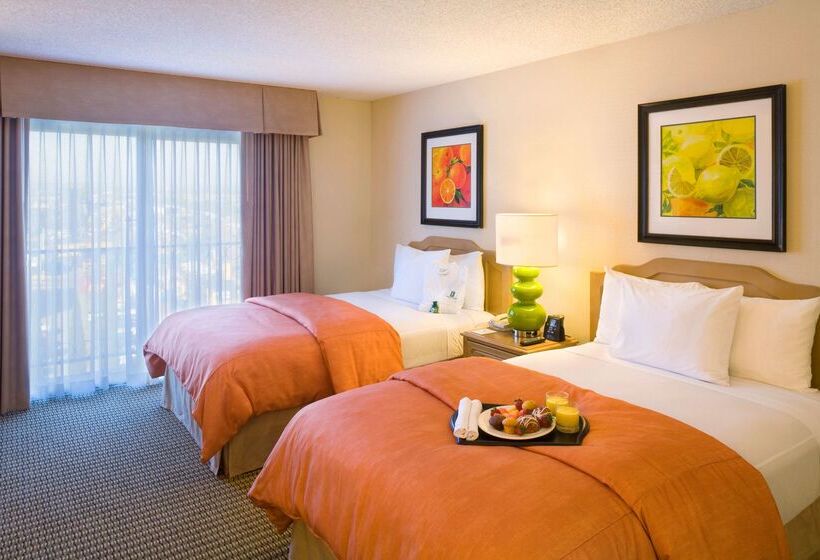 فندق Embassy Suites By Hilton Anaheim North