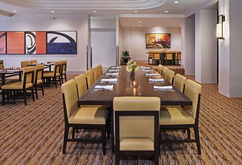 فندق Embassy Suites By Hilton Anaheim North