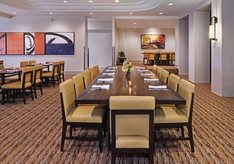 فندق Embassy Suites By Hilton Anaheim North