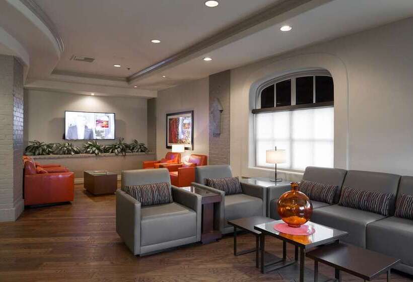 فندق Embassy Suites By Hilton Anaheim North