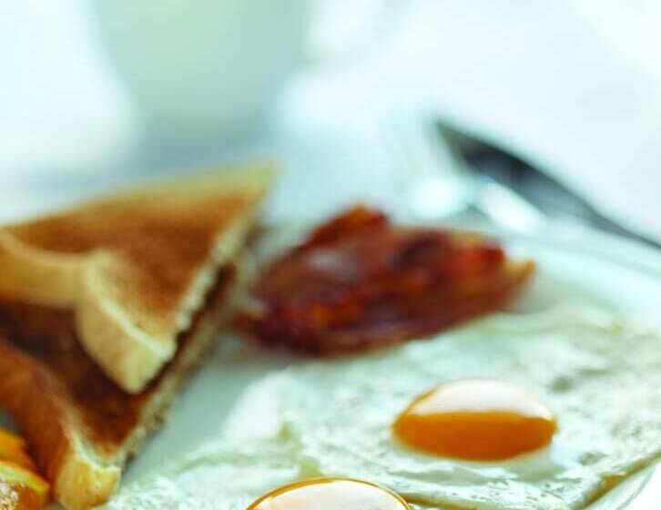 فندق Embassy Suites By Hilton Atlanta Airport