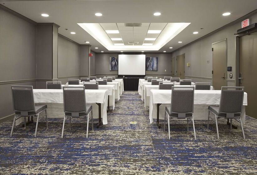 בית מלון כפרי Embassy Suites By Hilton Atlanta Galleria