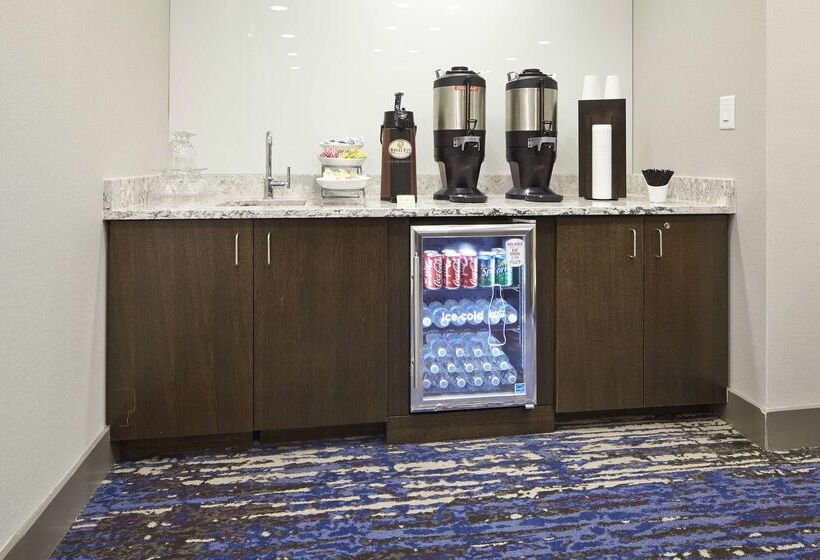 בית מלון כפרי Embassy Suites By Hilton Atlanta Galleria