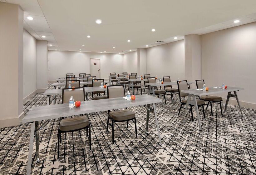 酒店 Embassy Suites By Hilton Atlanta Perimeter Center