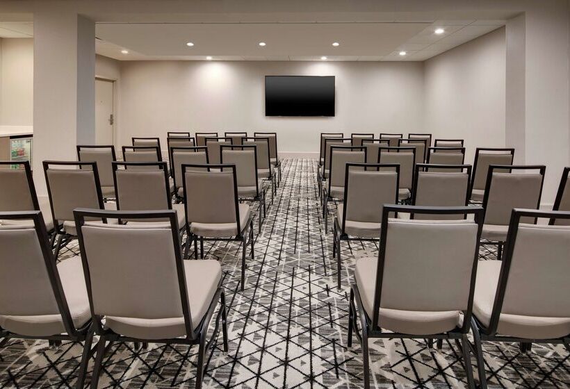 酒店 Embassy Suites By Hilton Atlanta Perimeter Center