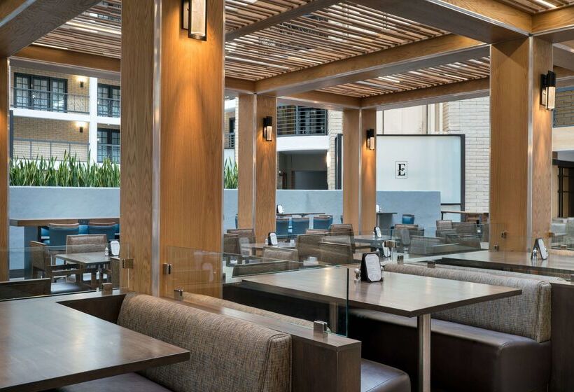 هتل Embassy Suites By Hilton Austin Central