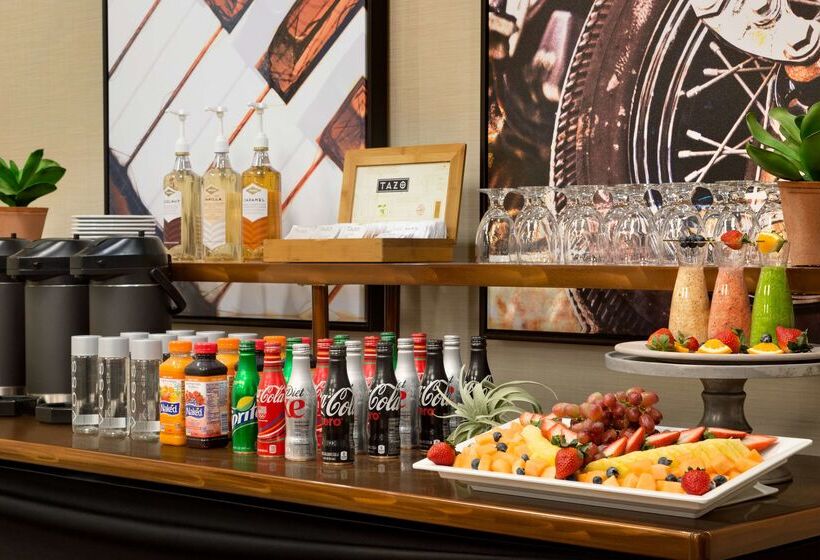 호텔 Embassy Suites By Hilton Austin Downtown South Congress