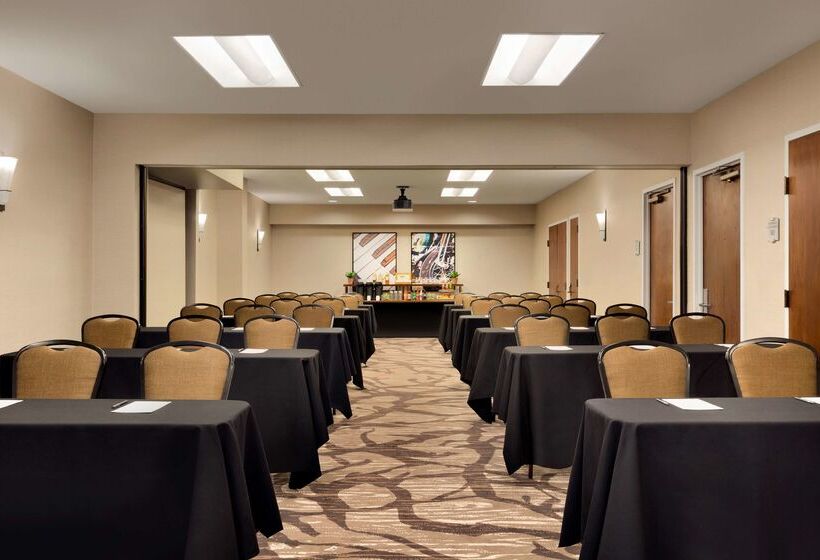 호텔 Embassy Suites By Hilton Austin Downtown South Congress