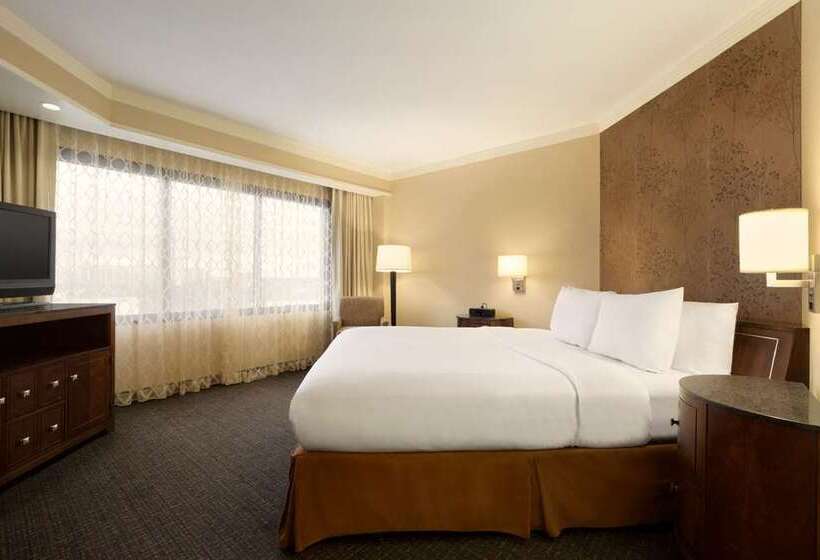 호텔 Embassy Suites By Hilton Austin Downtown South Congress