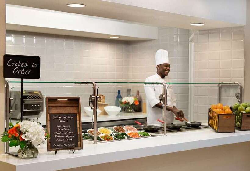 호텔 Embassy Suites By Hilton Austin Downtown South Congress