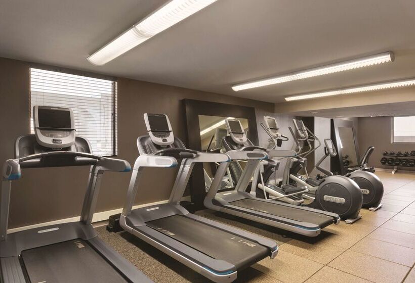 هتل Embassy Suites By Hilton Bloomington/minneapolis