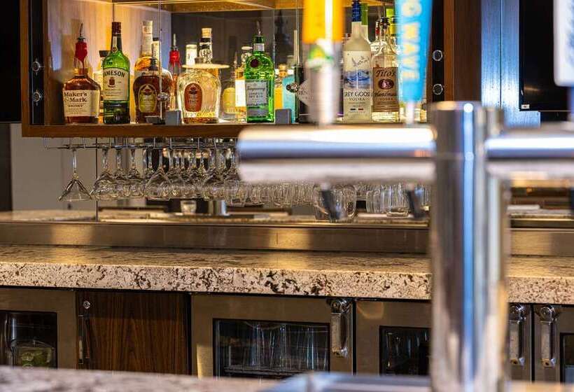 هتل Embassy Suites By Hilton Bloomington/minneapolis