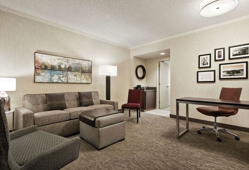 هتل Embassy Suites By Hilton Chicago North Shore Deerfield