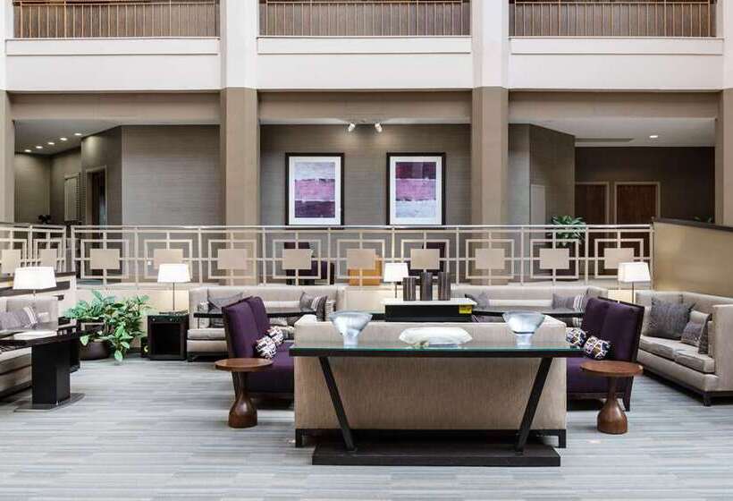 هتل Embassy Suites By Hilton Chicago North Shore Deerfield