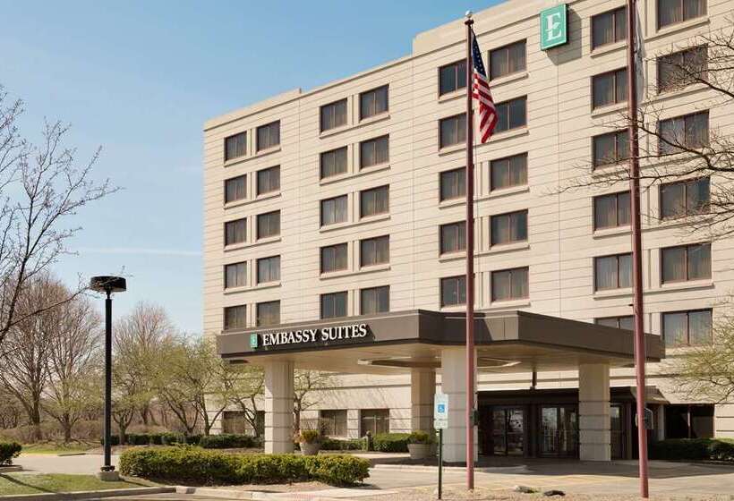 هتل Embassy Suites By Hilton Chicago North Shore Deerfield