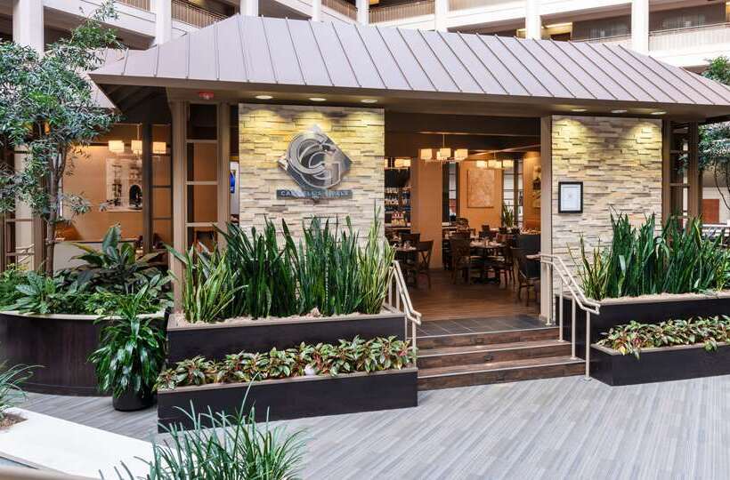 هتل Embassy Suites By Hilton Chicago North Shore Deerfield