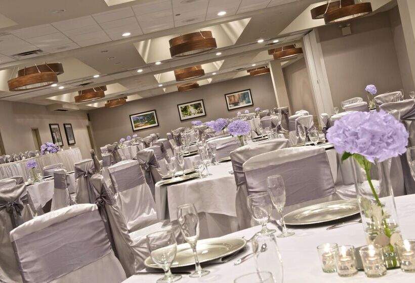 ホテル Embassy Suites By Hilton Cincinnati Northeast Blue Ash