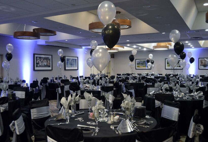 ホテル Embassy Suites By Hilton Cincinnati Northeast Blue Ash