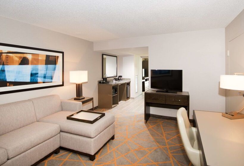 ホテル Embassy Suites By Hilton Cincinnati Northeast Blue Ash