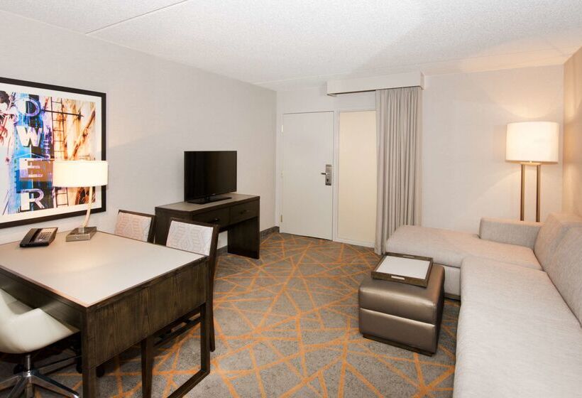ホテル Embassy Suites By Hilton Cincinnati Northeast Blue Ash