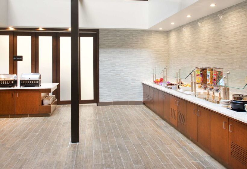 ホテル Embassy Suites By Hilton Cincinnati Northeast Blue Ash