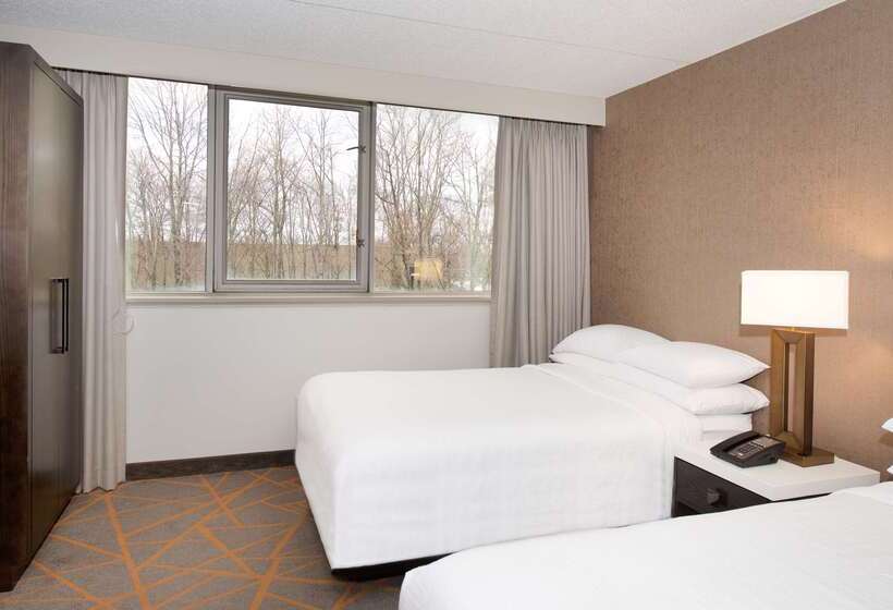 ホテル Embassy Suites By Hilton Cincinnati Northeast Blue Ash