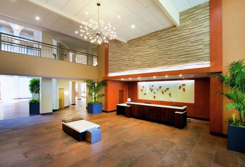 ホテル Embassy Suites By Hilton Cincinnati Northeast Blue Ash