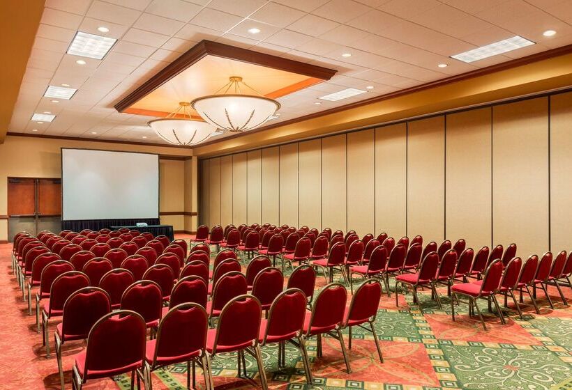 هتل Embassy Suites By Hilton Columbia Greystone