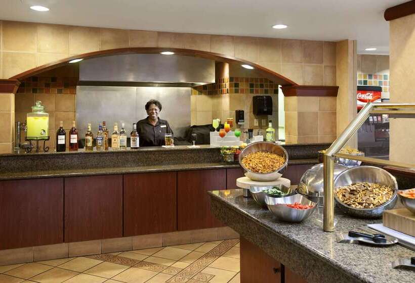 ホテル Embassy Suites By Hilton Columbia Greystone