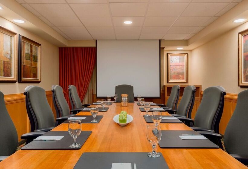 ホテル Embassy Suites By Hilton Columbia Greystone