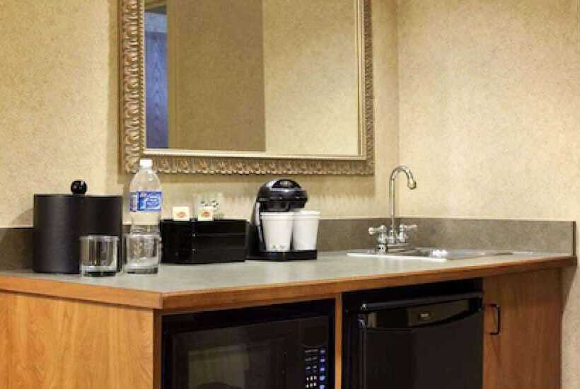 ホテル Embassy Suites By Hilton Columbia Greystone