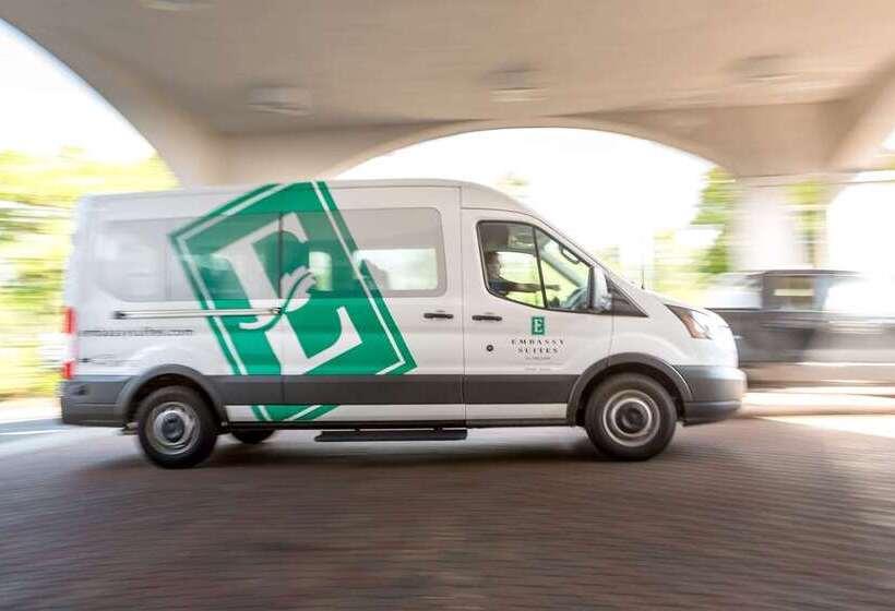 ホテル Embassy Suites By Hilton Columbia Greystone