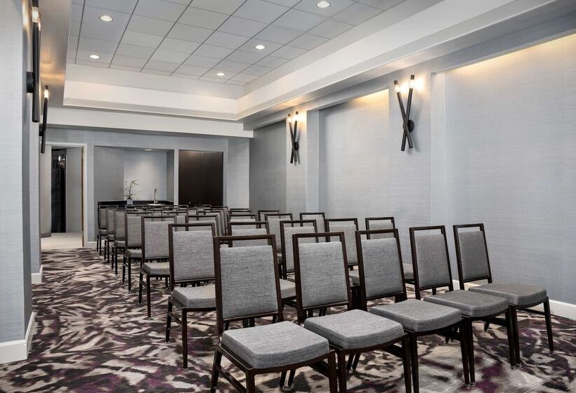 호텔 Embassy Suites By Hilton Crystal City National Airport