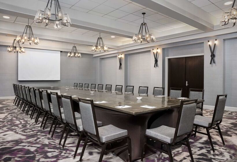 酒店 Embassy Suites By Hilton Crystal City National Airport