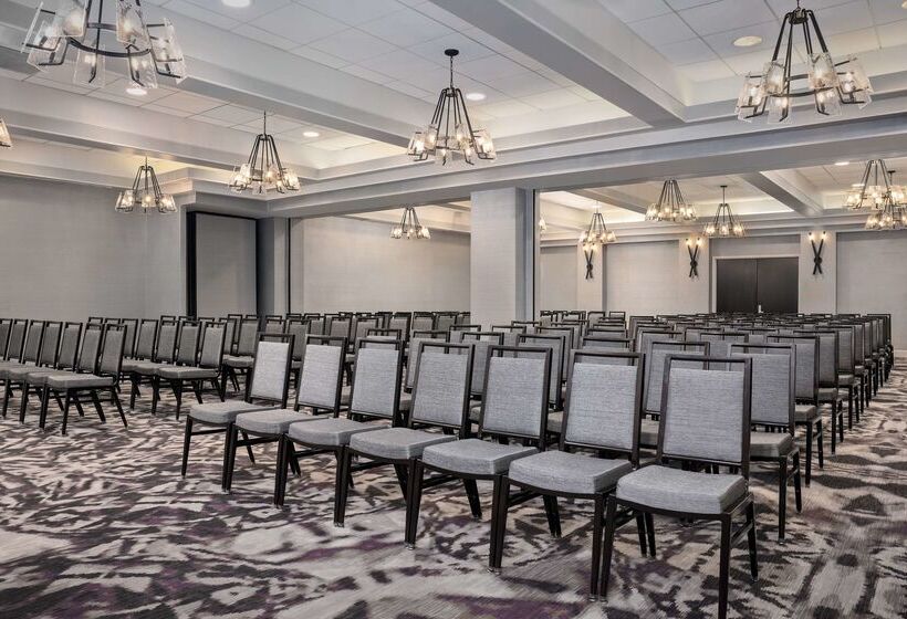 호텔 Embassy Suites By Hilton Crystal City National Airport