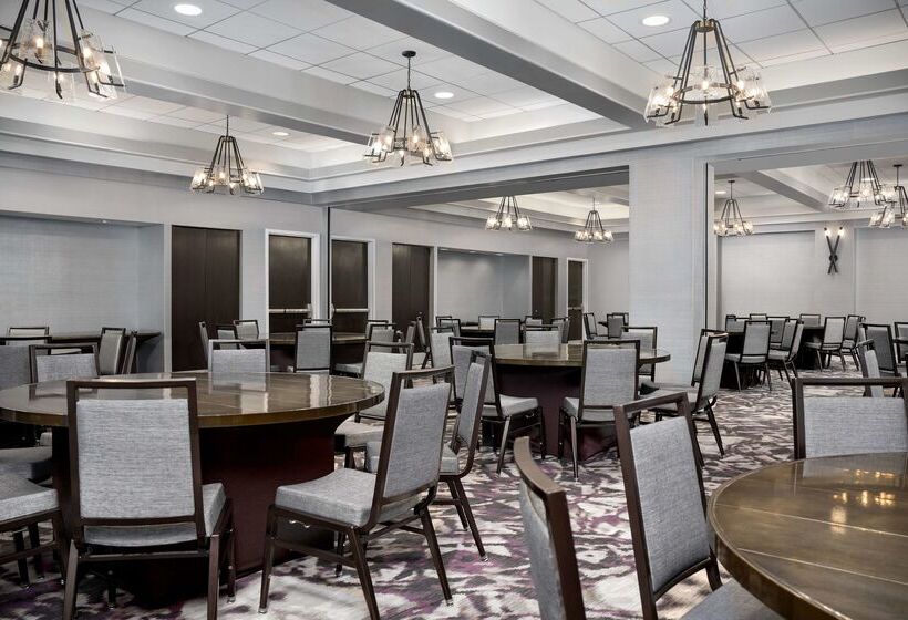 호텔 Embassy Suites By Hilton Crystal City National Airport